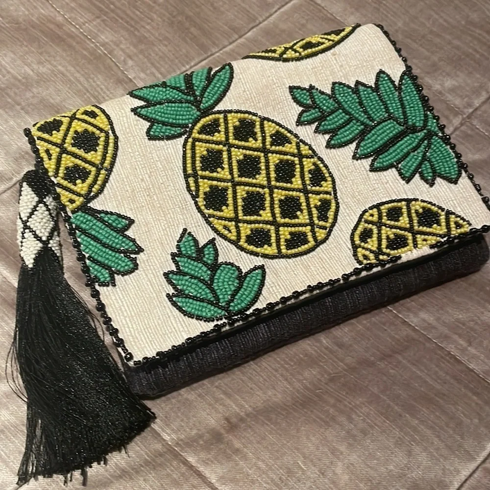 BAUBLEBAR Beaded Pineapple Crossbody Chain or Clutch Tassel Bag Purse - Picture 10 of 11